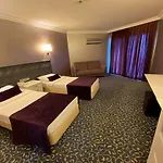 Ξενοδοχείο Luna Deluxe 5*