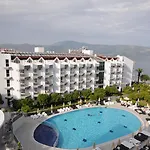 Ξενοδοχείο Luna Deluxe Μαρμαρίς