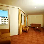 Ξενοδοχείο Luna Deluxe 5*