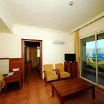 Ξενοδοχείο Luna Deluxe 5*