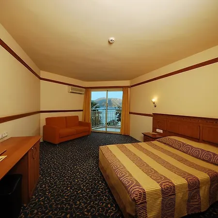 Hotel Luna Deluxe 5*