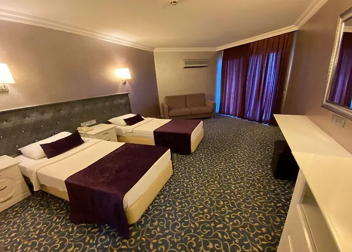 Отель Luna Deluxe 5*