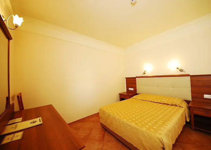 מלון Luna Deluxe