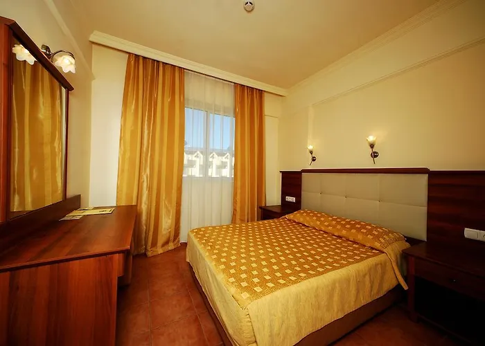 Отель Luna Deluxe 5*