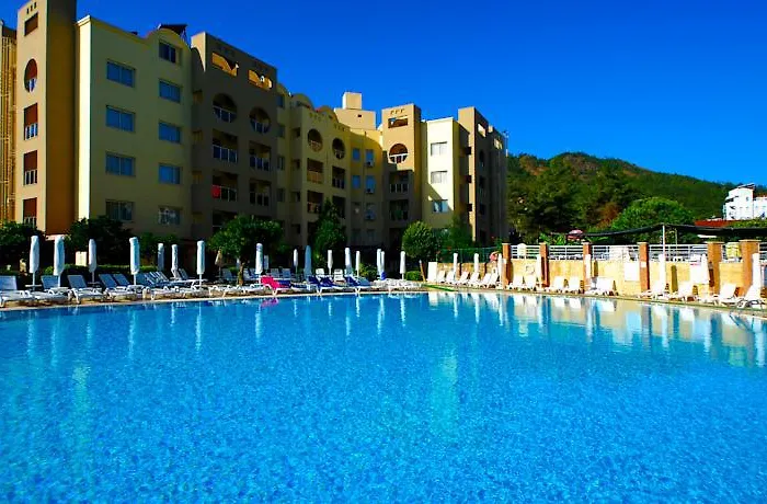 מלון Luna Deluxe