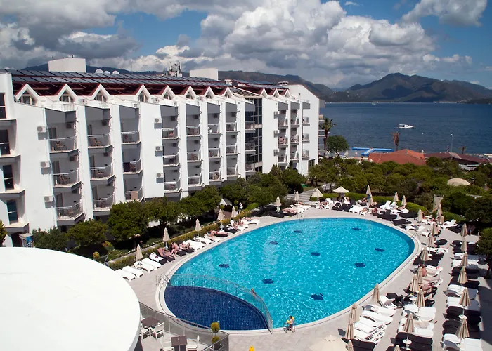 Luna Deluxe Hotel 5*