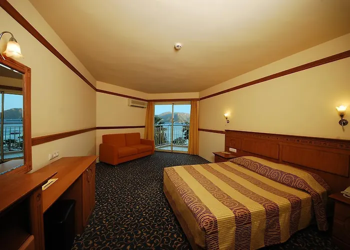 Ξενοδοχείο Luna Deluxe 5*