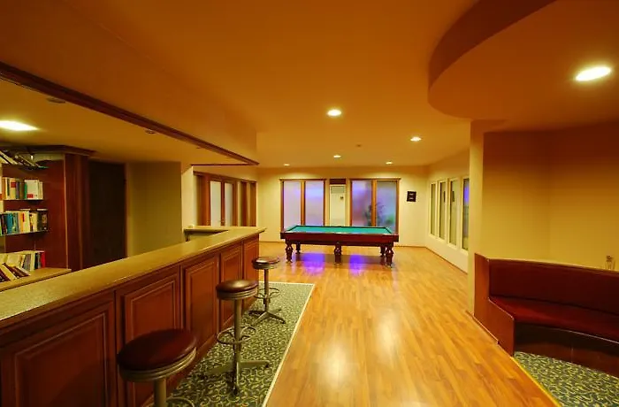 Luna Deluxe 5* Μαρμαρίς