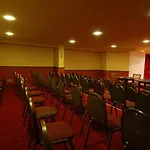 Luna Deluxe Hotel