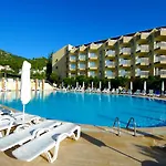 Luna Deluxe Hotel