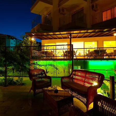 Luna Deluxe Hotel 5*